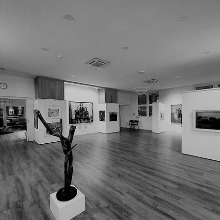 Art & Galerie Hotel Lenz Plauer See Fuenfseen エクステリア 写真