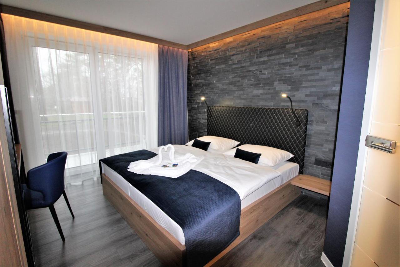 Art & Galerie Hotel Lenz Plauer See Fuenfseen エクステリア 写真