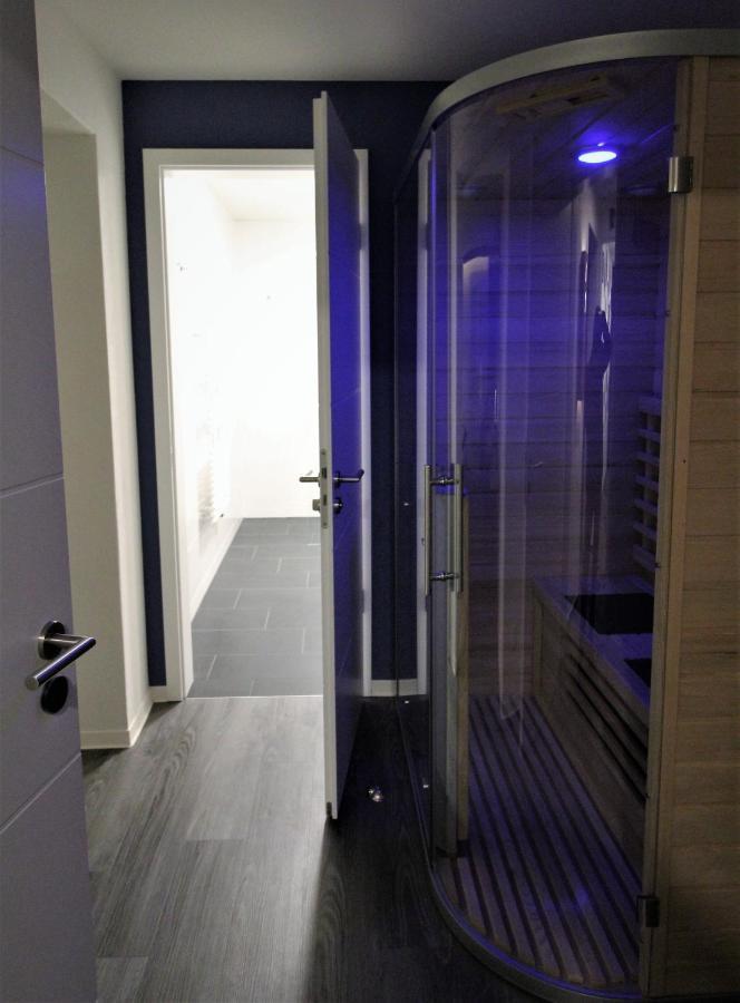 Art & Galerie Hotel Lenz Plauer See Fuenfseen エクステリア 写真