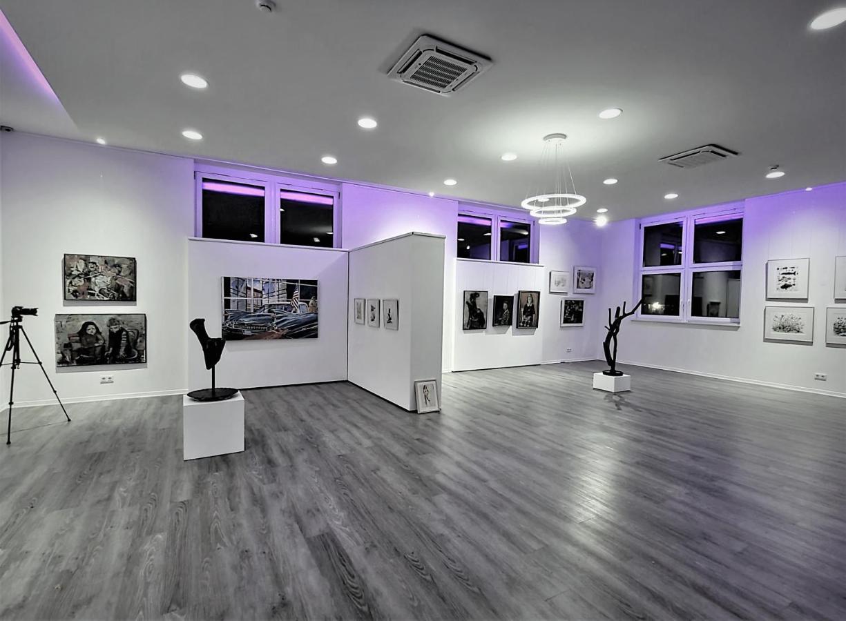 Art & Galerie Hotel Lenz Plauer See Fuenfseen エクステリア 写真